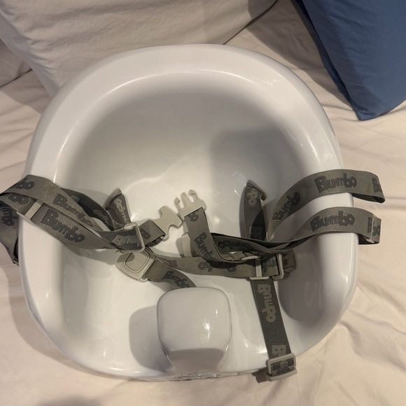 VGUC Baby Bumbo Pink and Cream Baby Seat with Detachable Tray and Safety Straps - Picture 13 of 16